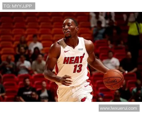 湖人队试训阿拉巴马大学中锋其职业生涯场均封盖数据引关注 湖人队试训阿拉巴马大学中锋其职业生涯场均封盖数据引关注